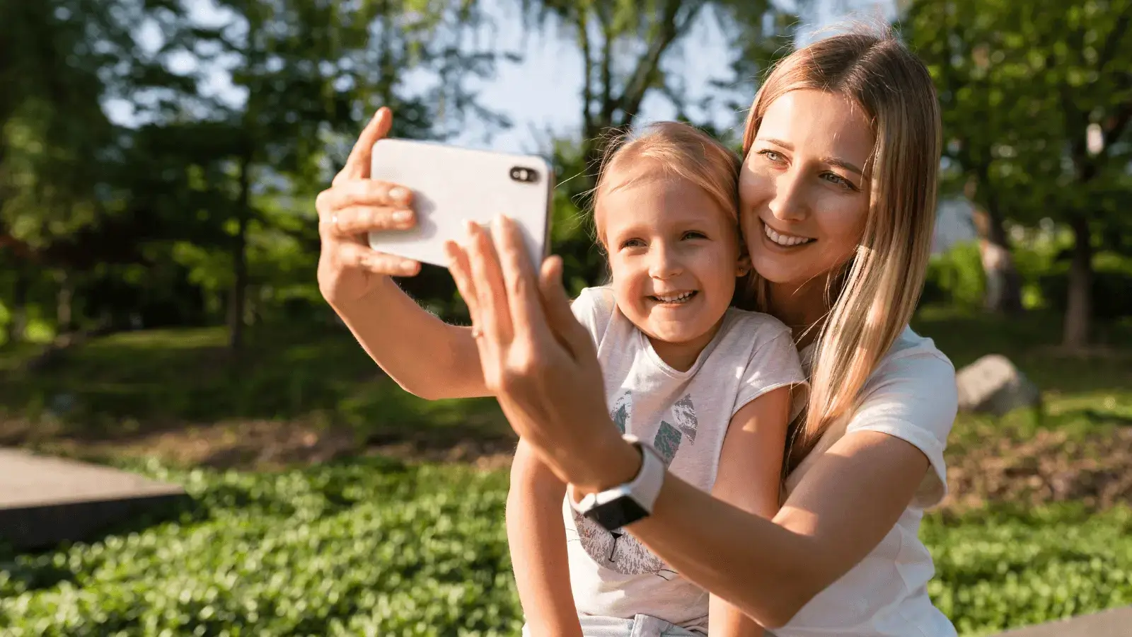 Achieve A Naturally Beautiful Smile For Flawless Selfies On This National Selfie Day